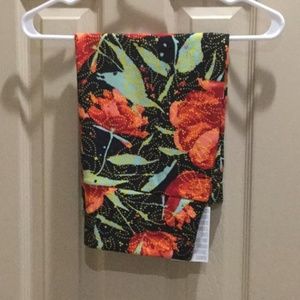 Large NWT Black with Floral Cassie